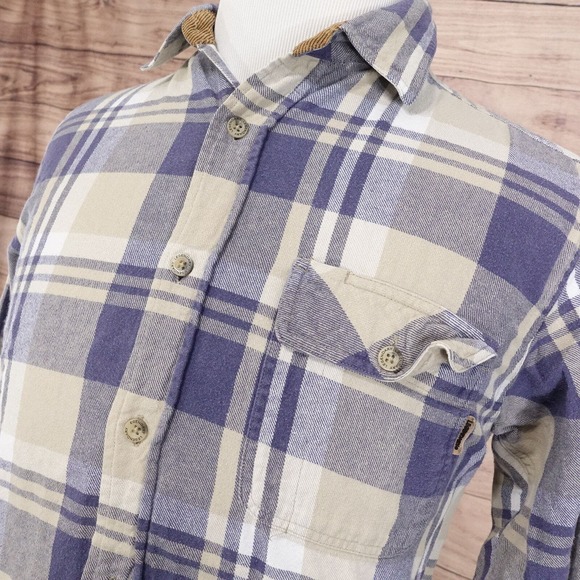 LEGENDARY WHITETAILS LONG SLEEVE PLAID FLANNEL BUTTON DOWN SHIRT MENS SIZE M - Picture 2 of 8